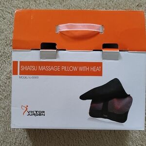 Black Shiatsu Massage Pillow with Heat. NWOT